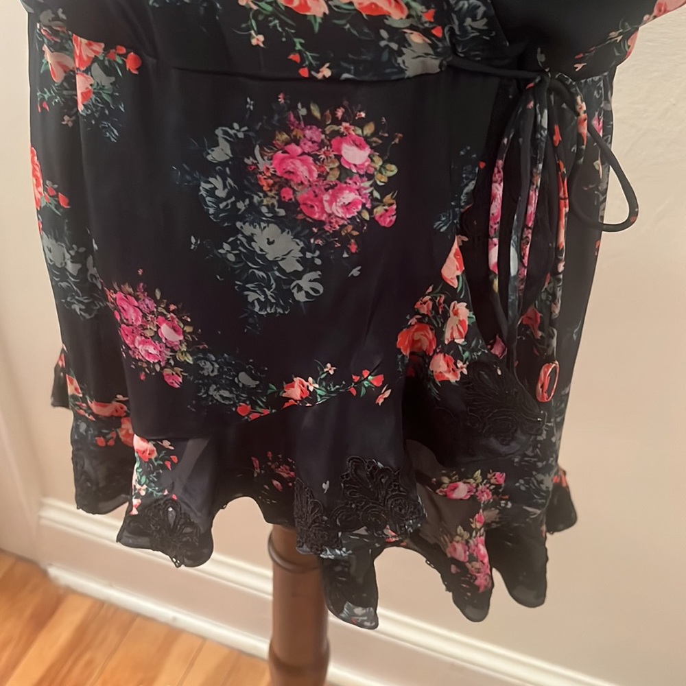 New Rococo Sand dress . - Picture 6 of 14